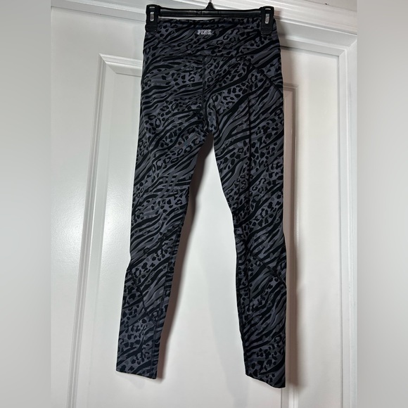 VS Pink Sport Black & Gray Cheetah Print Legging - Picture 2 of 3